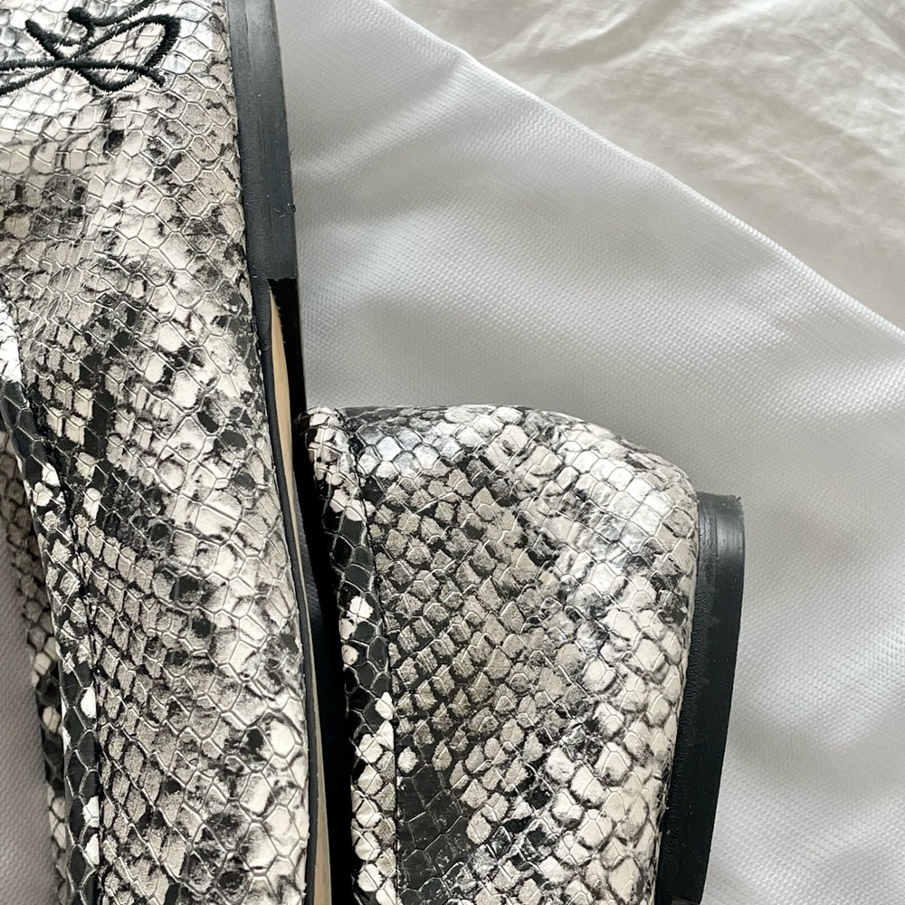 Adorable Ballet Flats - Python/Snakeskin Color - Picture 5 of 12